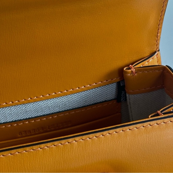 GUCCI BAMBOO 1947 MINI TOP HANDLE
BAG - Picture 15 of 16